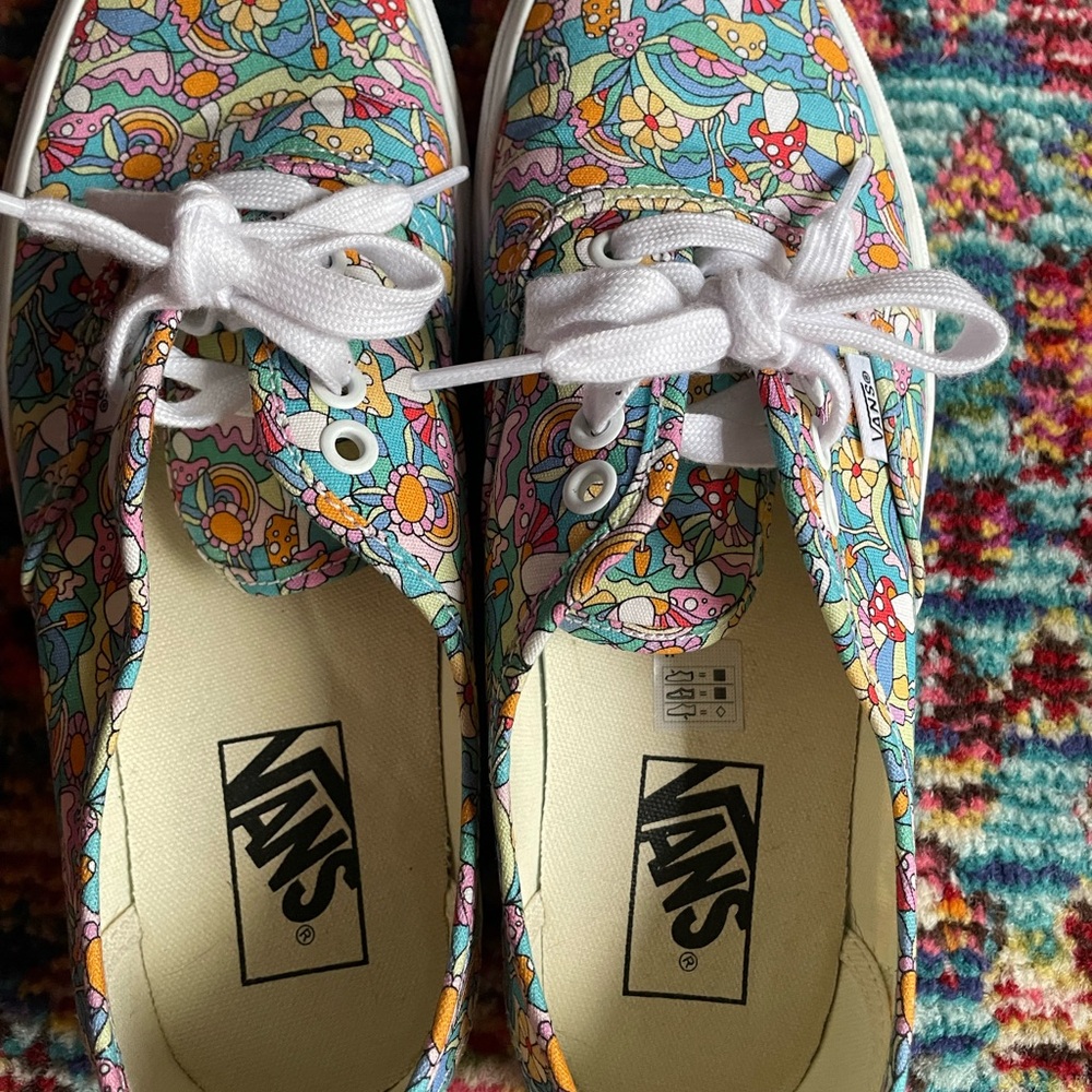 Vans lo top enchanted mushrooms size 8.5 great condition! - Picture 8 of 8